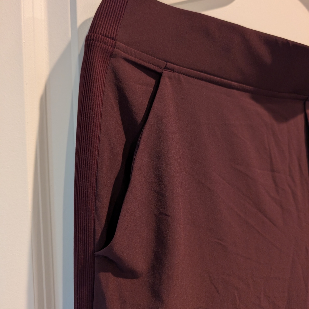 Athleta Brooklyn Mid Rise Ankle Pant In Burgundy - Picture 2 of 7